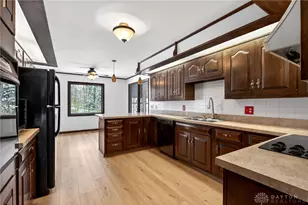 256 E Rahn Rd, Dayton, OH 45429 - Photo 24