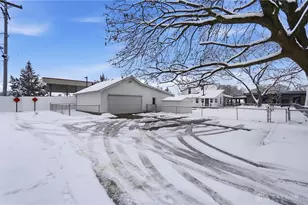 315 N Main St, New Carlisle, OH 45344 - Photo 32