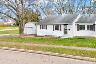 106 Grosbeck St, Vandalia, OH 45377 - Photo 2