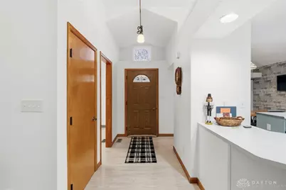 430 Craftsbury Court, Dayton, OH 45440 - Photo 4