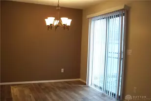 466 Meadow View Ct, Vandalia, OH 45377 - Photo 10