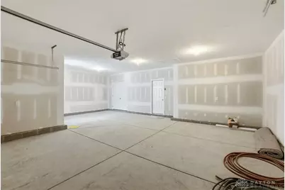 889 Reeder Circle, Dayton, OH 45458 - Photo 34