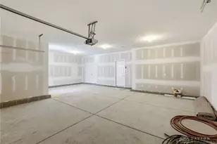 889 Reeder Cir, Dayton, OH 45458 - Photo 34