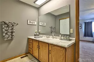 6331 Adams Cir, Washington Twp, OH 45459 - Photo 24