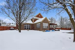 1244 Peachcreek Rd, Washington Twp, OH 45458 - Photo 2