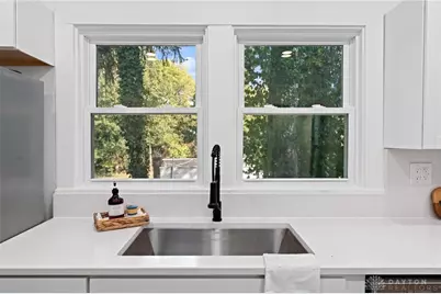 805 E Linden Avenue, Miamisburg, OH 45342 - Photo 18