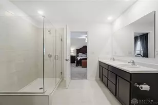 121 Mound Builder Pl, Carlisle, OH 45005 - Photo 4