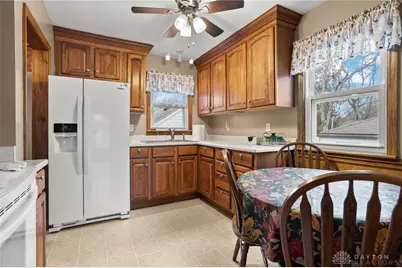 3723 Roslyn Avenue, Dayton, OH 45429 - Photo 10