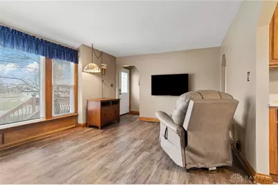 3723 Roslyn Avenue, Dayton, OH 45429 - Photo 8