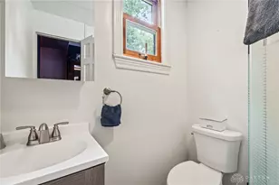 425 W Franklin St, Troy, OH 45373 - Photo 8