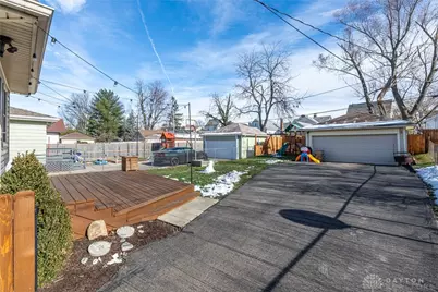 1820 John Glenn Road, Dayton, OH 45420 - Photo 32
