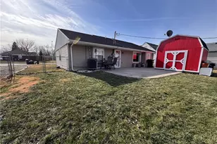 74 Gibraltar Dr, Germantown, OH 45327 - Photo 4