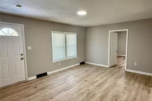 4422 Riviera Dr, Middletown, OH 45042 - Photo 2