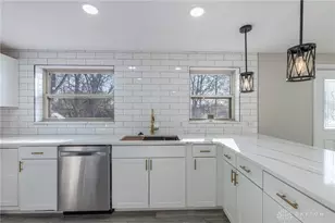 5125 Shiloh Springs Rd, Dayton, OH 45426 - Photo 12