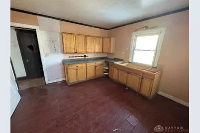 1727 W Riverview Avenue, Dayton, OH 45402 - Photo 8