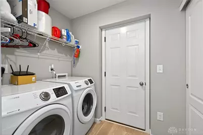 1687 S Golden Clove Bend, Sugarcreek Twp, OH 45459 - Photo 18