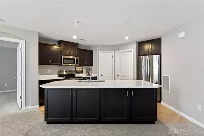 1687 S Golden Clove Bend, Sugarcreek Twp, OH 45459 - Photo 6