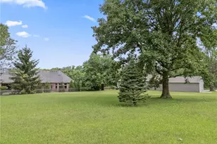 1198 W Social Row Rd, Dayton, OH 45458 - Photo 12