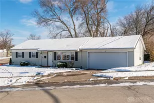 104 E Garland Ave, Fairborn, OH 45324 - Photo 2