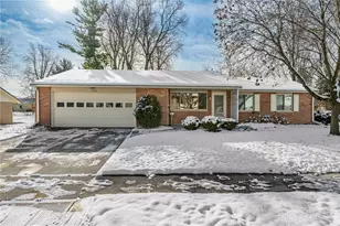 1202 Marsha Dr, Miamisburg, OH 45342 - Photo 1