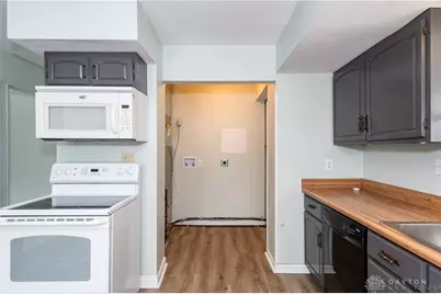 1908 Wilmington Pike, Dayton, OH 45420 - Photo 14