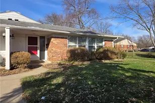 5934 Troy Villa Blvd, Huber Heights, OH 45424 - Photo 2