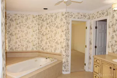 10178 Park Edge Drive, Washington Twp, OH 45458 - Photo 38