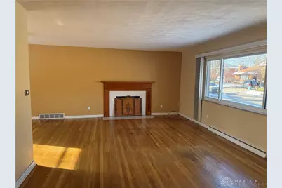 824 Lovetta Drive, Dayton, OH 45429 - Photo 2