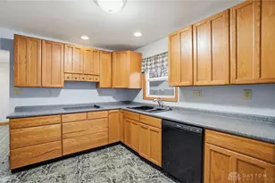 1209 Ringwalt Dr, Dayton, OH 45432 - Photo 18