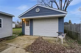 1209 Ringwalt Dr, Dayton, OH 45432 - Photo 2