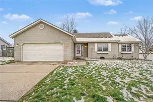 3220 Gardenia Dr, Troy, OH 45373 - Photo 2