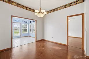 1360 Yankee Vineyards, Dayton, OH 45458 - Photo 20
