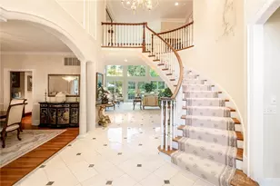 1569 Tulipwoods Cir, Washington Twp, OH 45459 - Photo 10