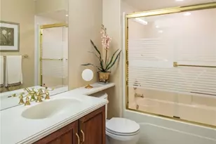 1569 Tulipwoods Cir, Washington Twp, OH 45459 - Photo 26