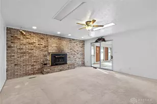 978 Marycrest Ln, Dayton, OH 45429 - Photo 12