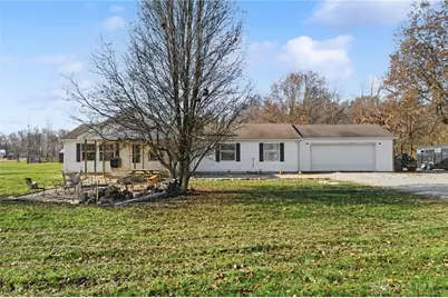 10858 Horseshoe Road, Lynchburg, OH 45142 - Photo 2