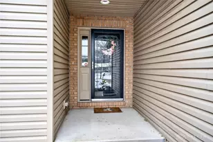 2575 Martha Ln, Hamilton, OH 45013 - Photo 6