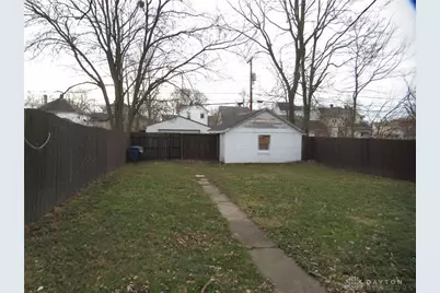 227 NW E Street, Richmond, IN 47374 - Photo 2