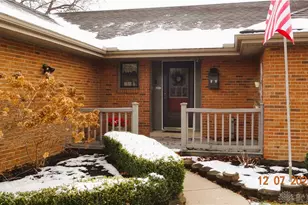 4734 Rushwood Cir, Englewood, OH 45322 - Photo 2