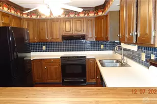 4734 Rushwood Cir, Englewood, OH 45322 - Photo 8