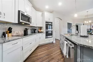 1444 Triple Crown Wy, Beavercreek Twp, OH 45385 - Photo 20