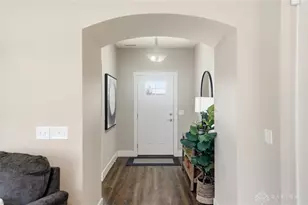 1444 Triple Crown Wy, Beavercreek Twp, OH 45385 - Photo 4