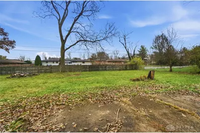 2629 N Emerald Drive, Dayton, OH 45431 - Photo 48