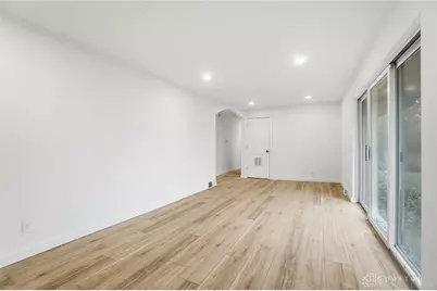 2629 N Emerald Drive, Dayton, OH 45431 - Photo 24