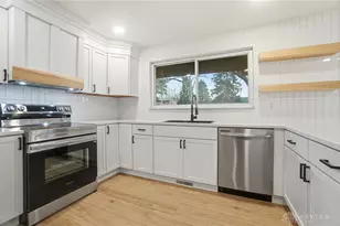 2629 N Emerald Dr, Dayton, OH 45431 - Photo 18