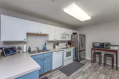 5091 Crescent Ridge Drive, Clayton, OH 45315 - Photo 4