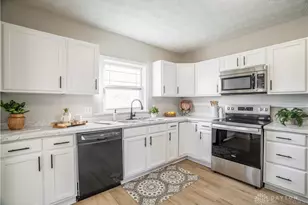 115 Vine St, Ludlow Falls, OH 45339 - Photo 8