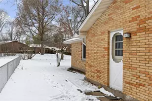 2409 E Rahn Rd, Dayton, OH 45440 - Photo 4