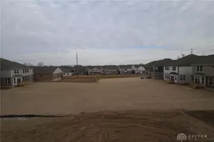 10109 Gully Pass Dr, Washington Twp, OH 45458 - Photo 4