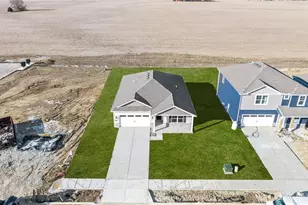 2912 Hoying Dr, Troy, OH 45373 - Photo 2